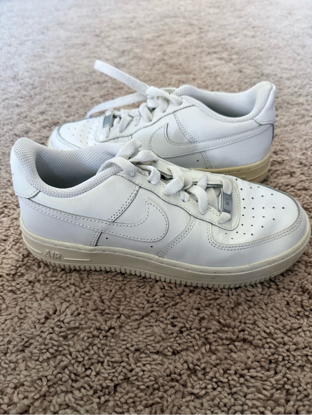 Nike Kids White Low-Top Swoosh Sneakers